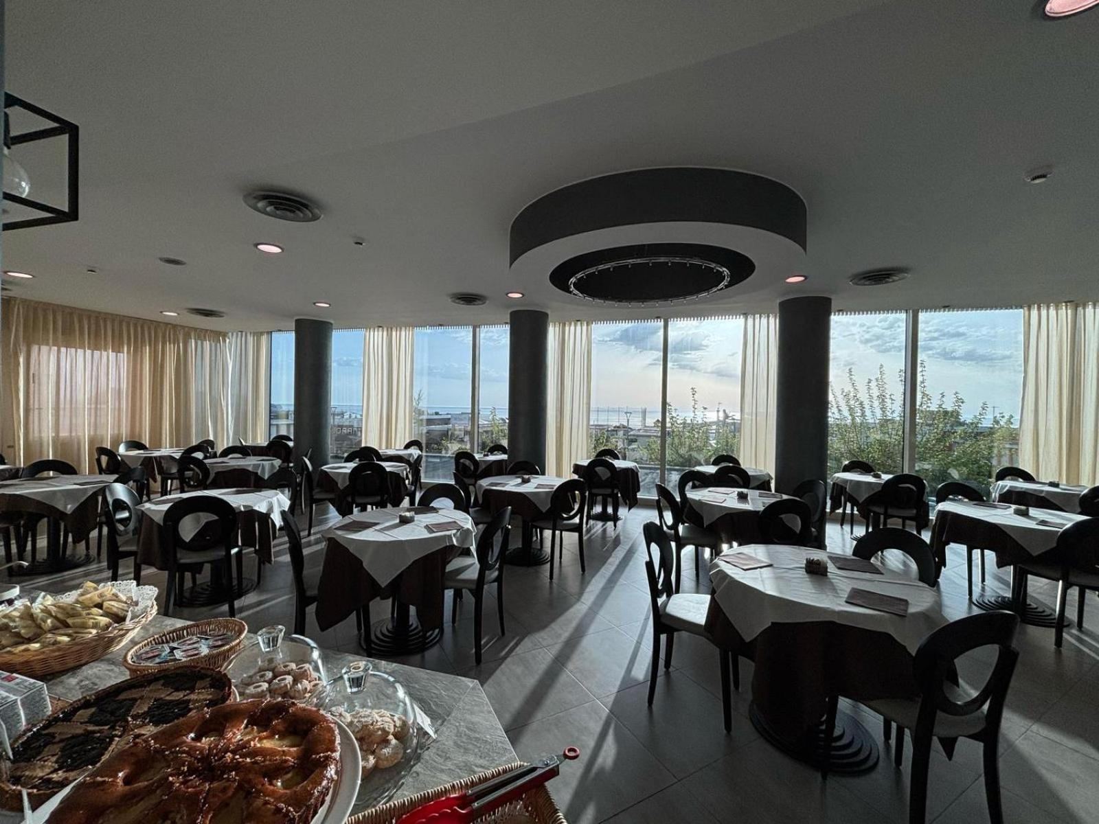 Abahotel ميلانو ماريتيما المظهر الخارجي الصورة