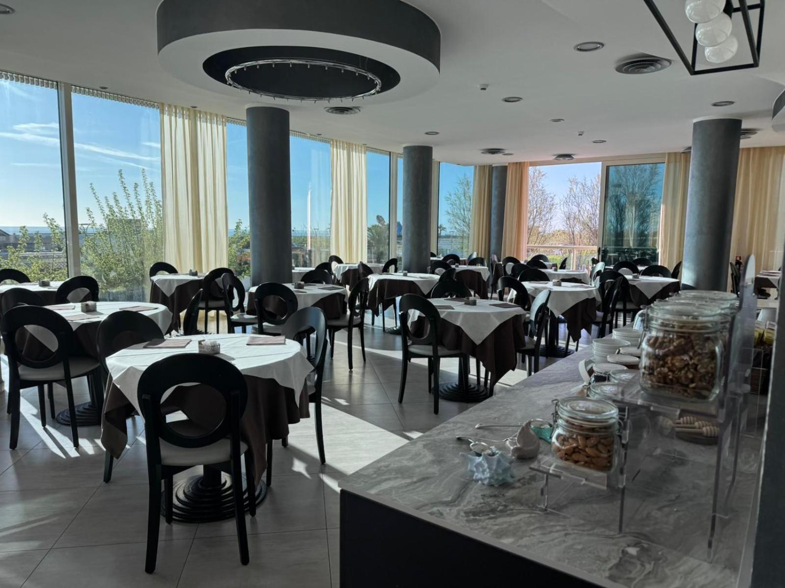 Abahotel ميلانو ماريتيما المظهر الخارجي الصورة